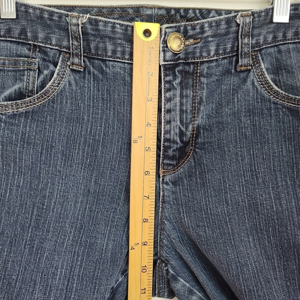 Tommy Hilfiger Denim Capri Jeans Women's Size 12 Medium Wash Blue 17" Inseam - Picture 4 of 8